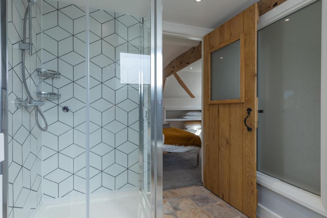 Lion Cottage Holt  Luaran gambar